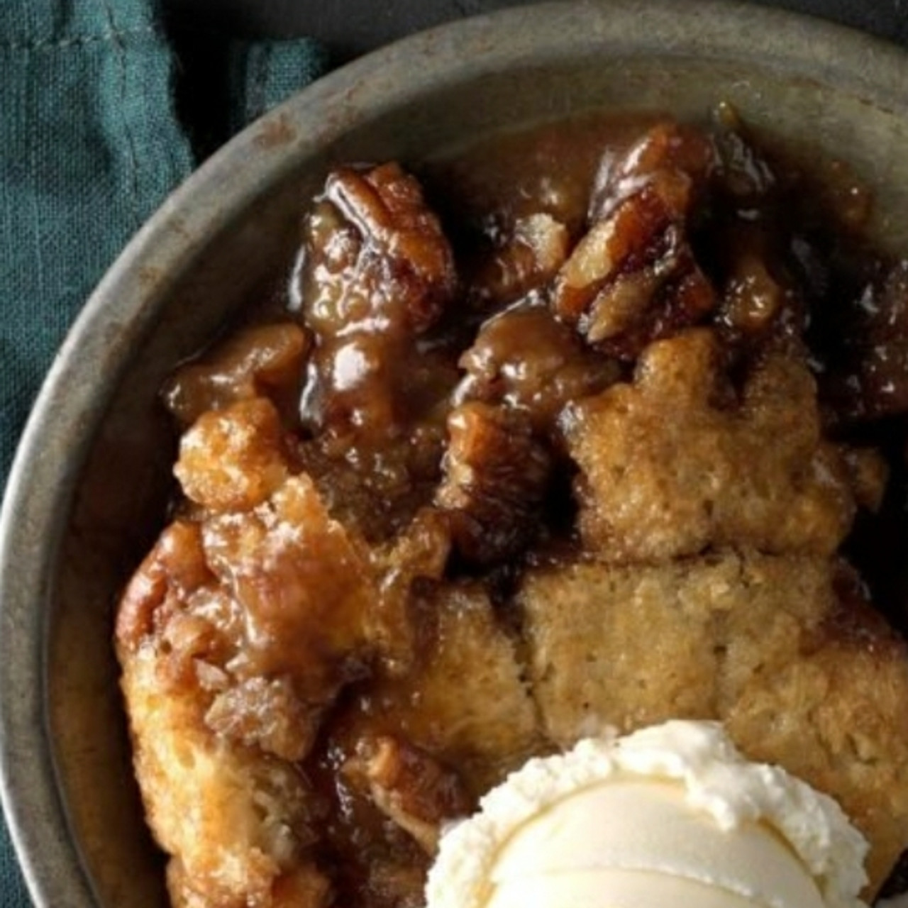 Pecan cobbler