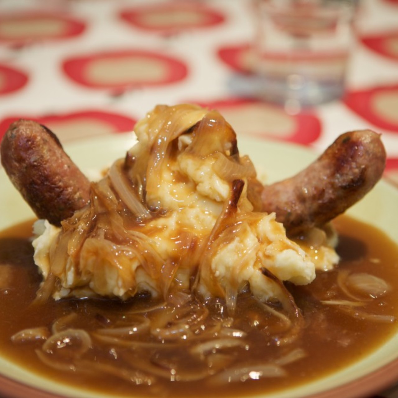 Sausages in Onion Gravy Recipe