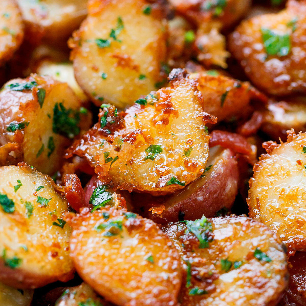 roasted-garlic-parmesan-potatoes