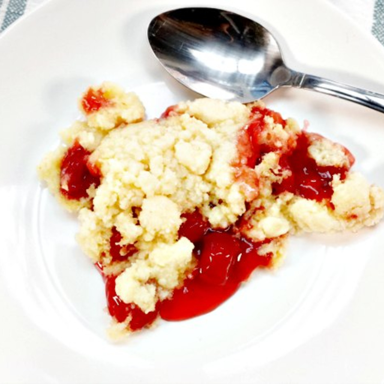 Slow Cooker Cherry Dump Cake
