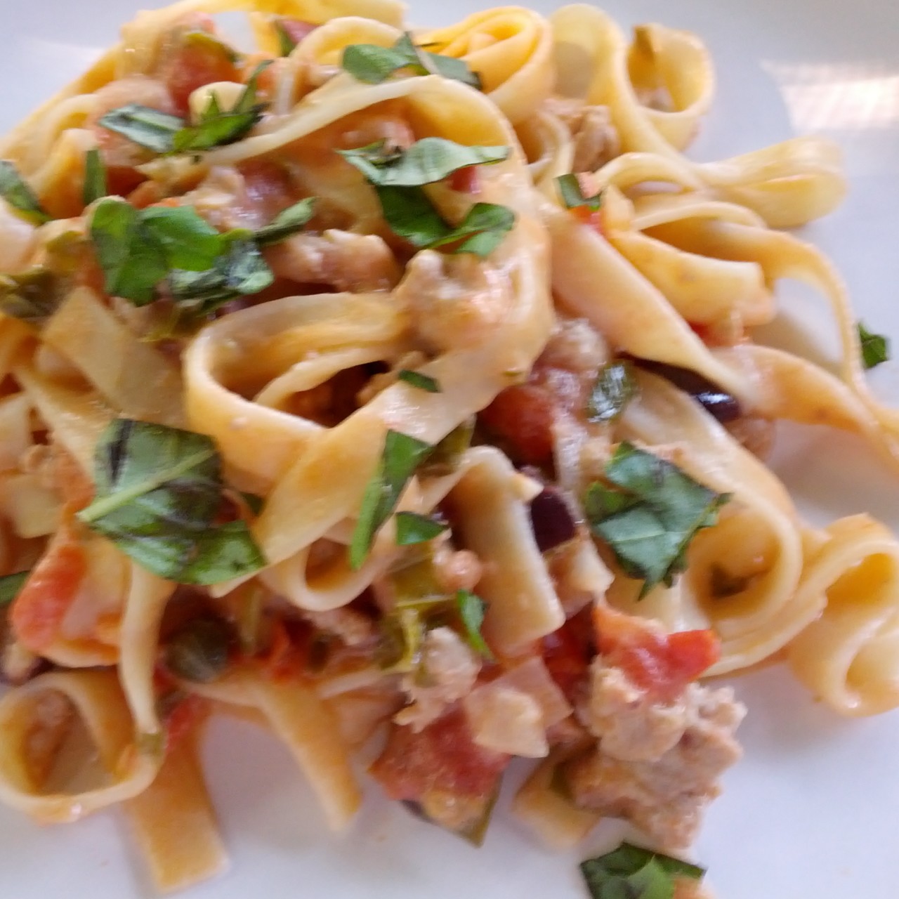 Tagliatelle with Goat Cheese, Tomatoes and Chicken