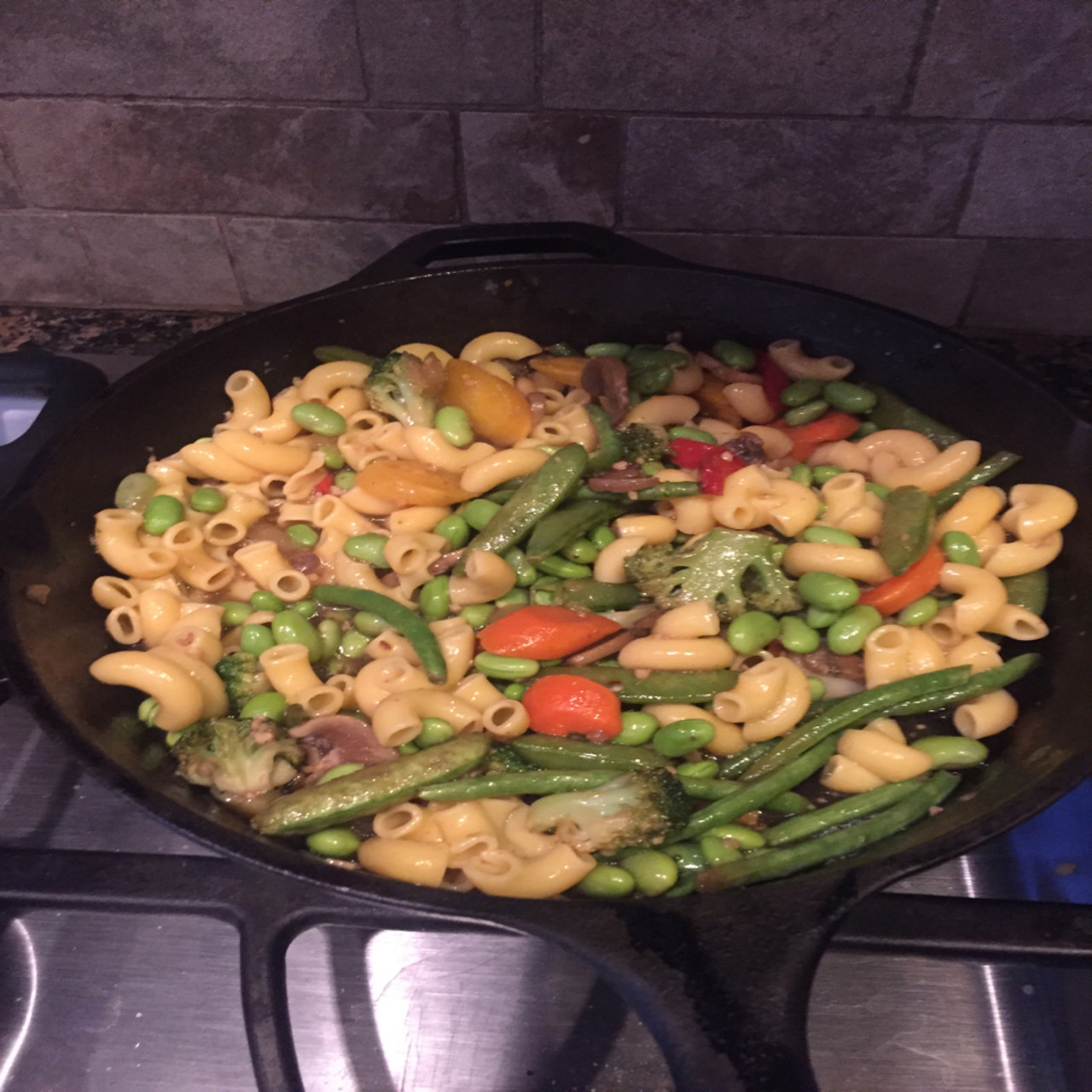Veggie stir fry pasta
