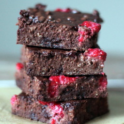 100 Calorie Raspberry Chocolate Chip Protein Brownies
