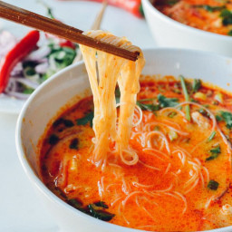 15-Minute Coconut Curry Noodle Soup