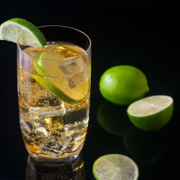 2 Great Irish Whiskey and Ginger Ale (or Beer) Drinks