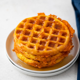 2 Ingredient Chaffles (only 1 net carb each!)