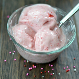 2 Minute Healthy Homemade Strawberry Ice Cream