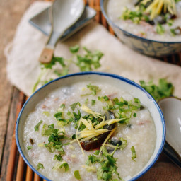 20-Minute Congee with Pork and Thousand Year-Old Egg (皮蛋瘦肉粥)