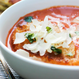 20-Minute Creamy Tomato & Basil Soup