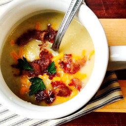 21 Day Fix Loaded Potato and Cauliflower Soup (Instant Pot or Stovetop)
