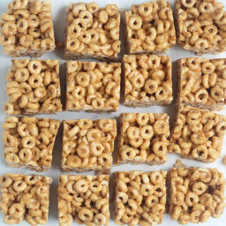 3-Ingredient Cereal Bars (Ready in 10 Minutes)
