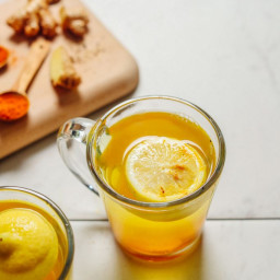 3-Ingredient Ginger Lemon Water