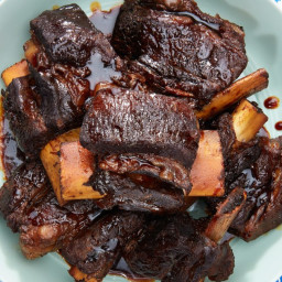 3-Ingredient Sweet and Savory Short Ribs