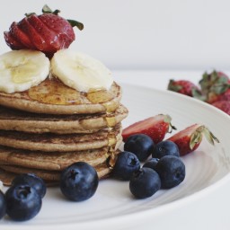 3-Ingredient Vegan Pancakes | Easy + Gluten Free