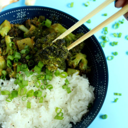 30 Minute Vegan Takeout: Broccoli in Garlic Sauce (GF!)