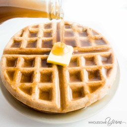 4-Ingredient Flourless Low Carb Waffles (Paleo, Gluten-free)