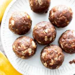 4 Ingredient No Bake Chocolate Peanut Butter Oatmeal Energy Balls (Vegan, G