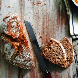 4-ingredient no-knead bran bread recipe