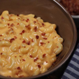 5-ingredient slow cooker mac and cheese