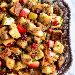 5-Star Sausage Apple and Cranberry Stuffing