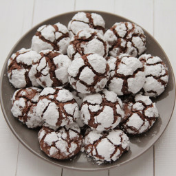 50 Calorie Chocolate Crinkle Cookies