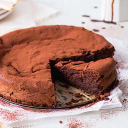6-Ingredient Flourless Chocolate Cake