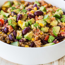 6-Ingredient Mexican-Style Quinoa Salad