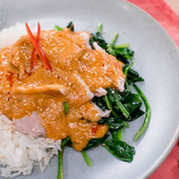 “Swimming Rama” Thai Peanut Sauce w/ Spinach & Pork พระราม