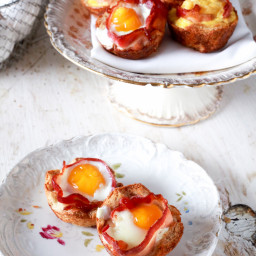A Two Bite Breakfast: Bacon and Eggs in Toast Cups