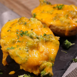 Air fryer Broccoli and Cheese Baked Potatoes