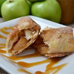 Air Fryer Caramel Apple Pie Flautas