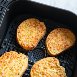 Air Fryer Frozen Texas Toast, Cheese Bread in Minutes
