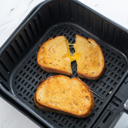 Air Fryer Grilled Cheese Sandwich- Easy Cheese Melt
