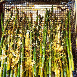 Air Fryer Roasted Asparagus