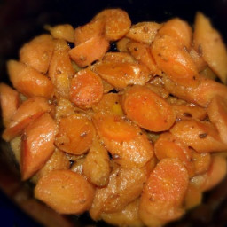Algerian ' Zrodiya Mcharmla' - Carrots With Vinegar
