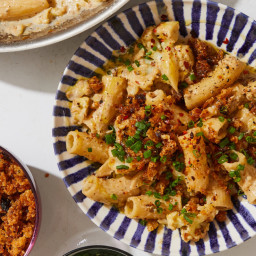 Alison Roman's Creamy Cauliflower Pasta with Pecorino Breadcrumbs Recipe