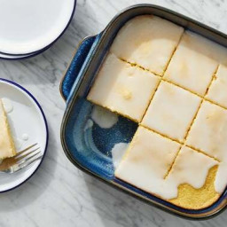 almond-cornbread-cake-with-lemon-glaze-2801935.jpg