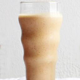 Almond Date Smoothie