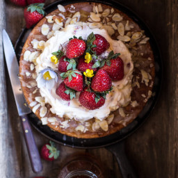 almond-honey-cake-with-strawberry-ripple-cream-2040254.jpg