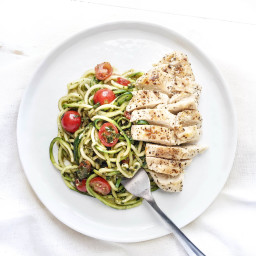 almond-pesto-zoodles-with-chicken-and-cherry-tomatoes-2321776.jpg