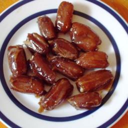 almond-stuffed-dates-2.jpg