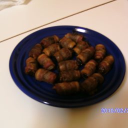 almond-stuffed-dates-with-bacon-2.jpg