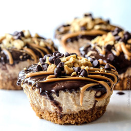 Almost No Bake Mini Chocolate Peanut Butter Pies