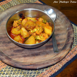 Aloo Phulkopir Dalna