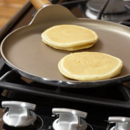 Alton Brown's Perfect Pancakes