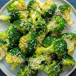 An Easy and Tasty Recipe for Broccoli With Oyster Sauce