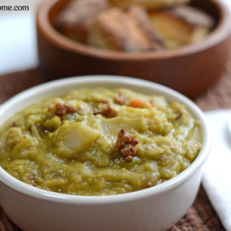 an-easy-to-make-crock-pot-split-pea-soup-1791748.jpg
