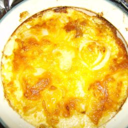 Ann's Cheesy Crock Pot Potatoes