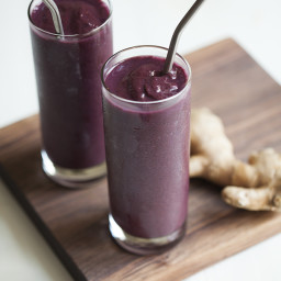 Anti-Inflammatory Berry, Watermelon, and Ginger Smoothie