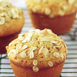 Apple and oat muffins